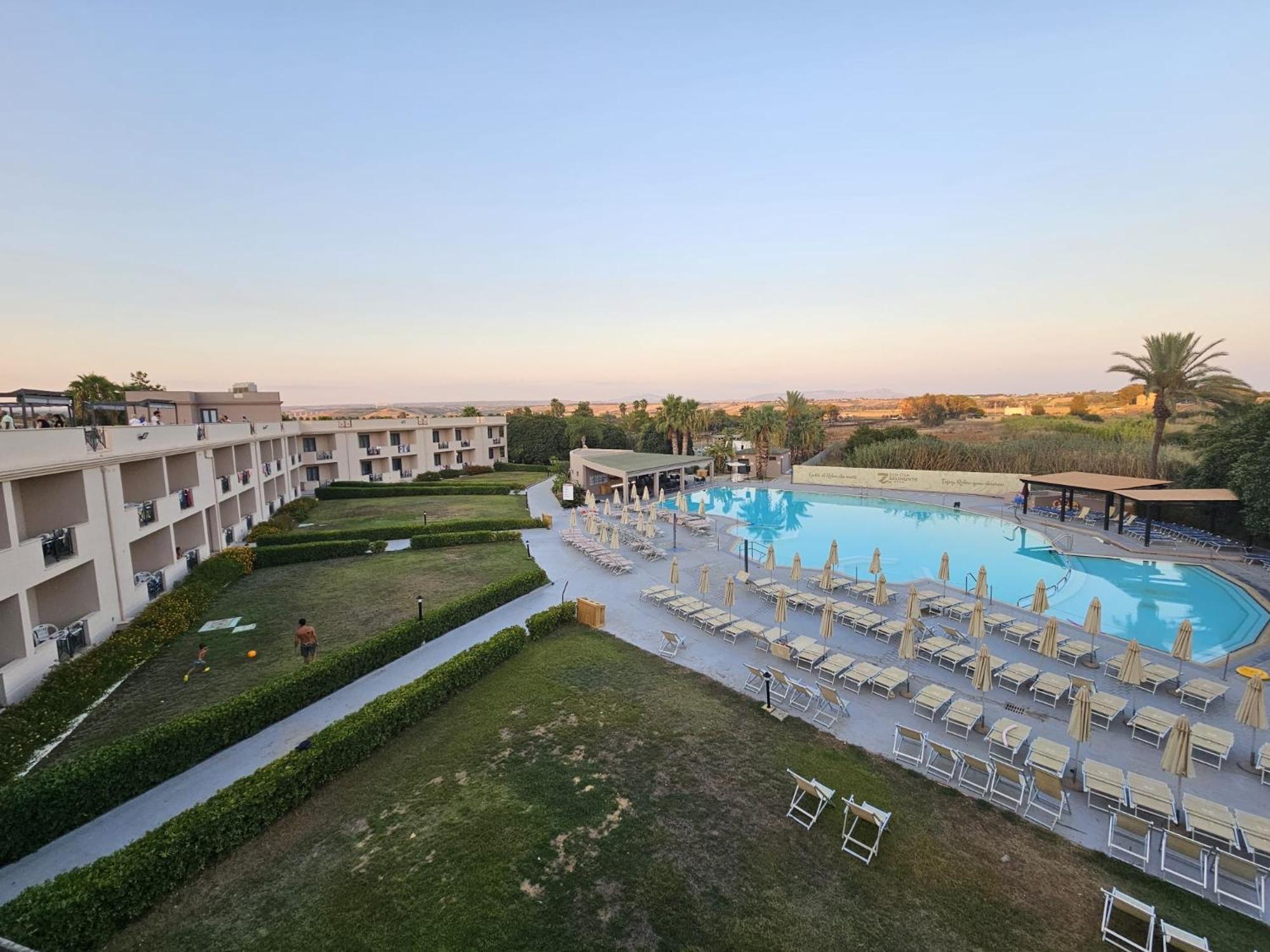 Zeta Club Selinunte Hotel Marinella di Selinunte Exterior photo